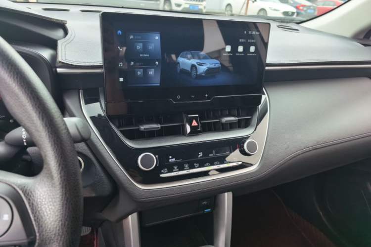 Used Toyota FRONTLANDER 2024 2.0L CVT Leading Edition Audio And AC Panel