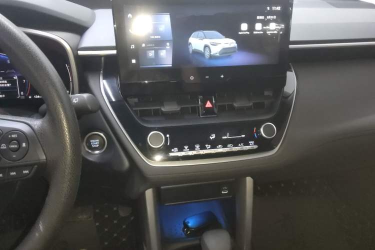 Used Toyota FRONTLANDER 2024 2.0L CVT Leading Plus Edition Audio And AC Panel