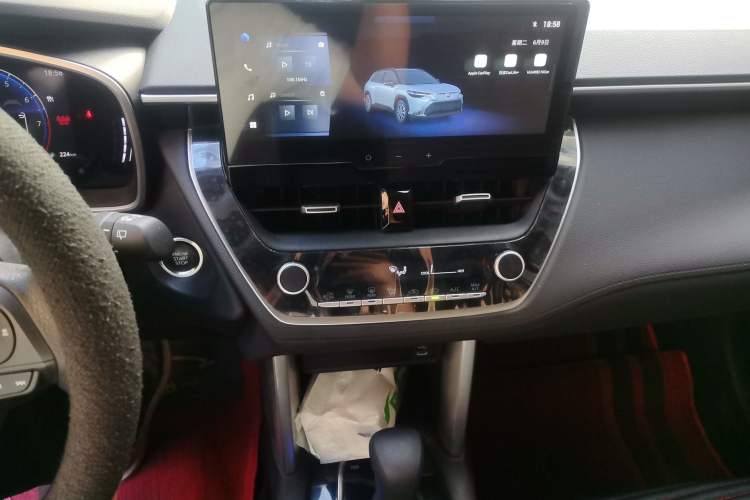 Used Toyota FRONTLANDER 2024 2.0L CVT Luxury Edition Audio And AC Panel