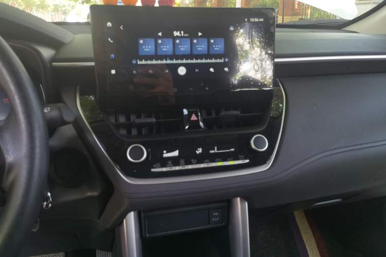Used Toyota FRONTLANDER 2024 2.0L CVT Elite Edition Audio And AC Panel