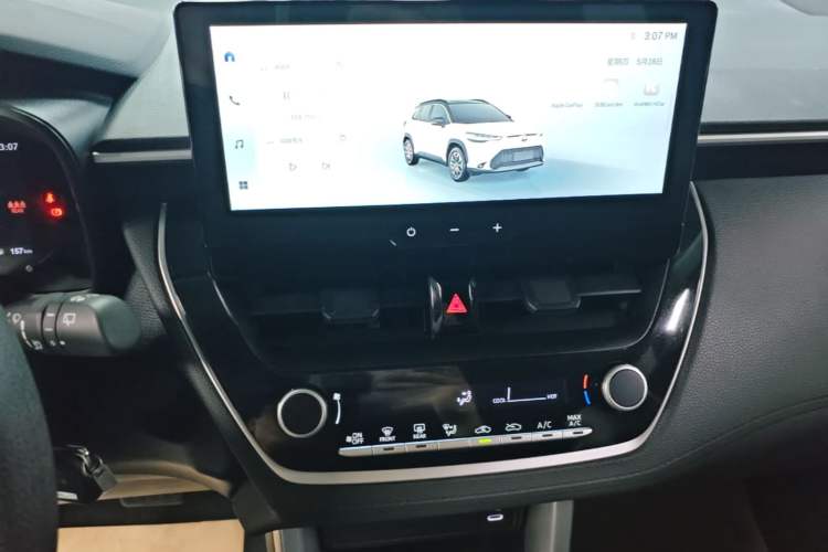 Used Toyota FRONTLANDER 2024 2.0L CVT Elite Edition Audio And AC Panel