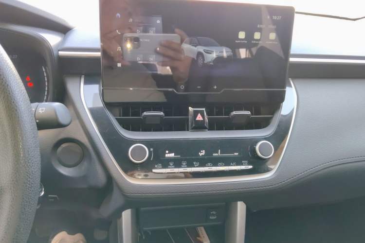 Used Toyota FRONTLANDER 2024 2.0L CVT Elite Edition Audio And AC Panel