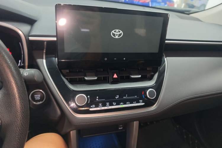 Used Toyota FRONTLANDER 2024 2.0L CVT Leading Plus Edition Audio And AC Panel
