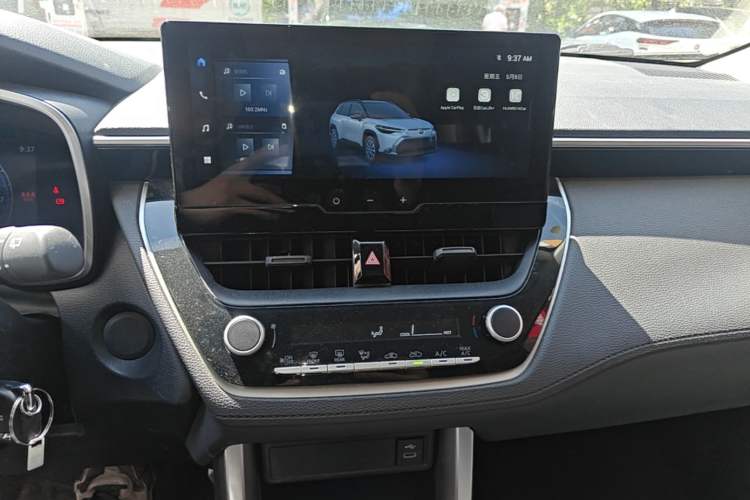 Used Toyota FRONTLANDER 2024 2.0L CVT Elite Plus Edition Audio And AC Panel