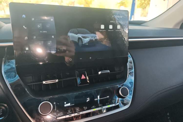 Used Toyota FRONTLANDER 2024 2.0L CVT Luxury Edition Audio And AC Panel