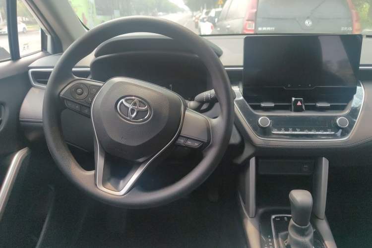 Used Toyota FRONTLANDER 2024 2.0L CVT Elite Edition Center Console