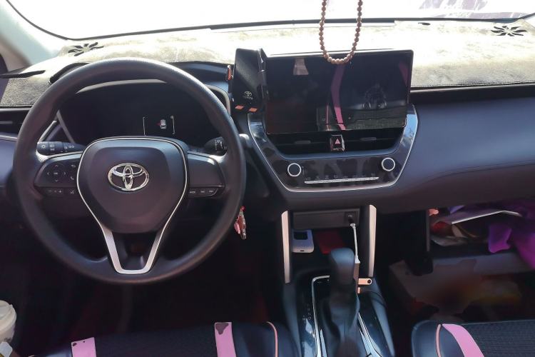 Used Toyota FRONTLANDER 2024 2.0L CVT Elite Edition Center Console