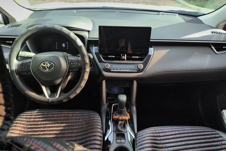 Used Toyota FRONTLANDER 2024 2.0L CVT Luxury Edition Center Console