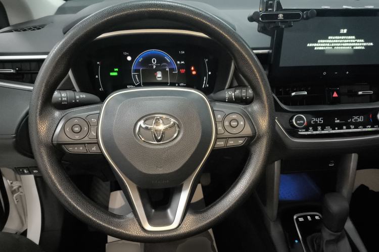 Used Toyota FRONTLANDER 2024 2.0L Smart Electric Hybrid Dual-Engine Luxury Edition Center Console