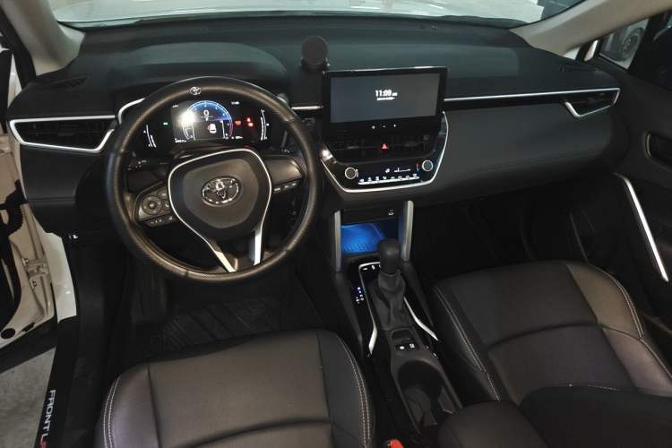 Used Toyota FRONTLANDER 2024 2.0L CVT Elite Plus Edition Center Console