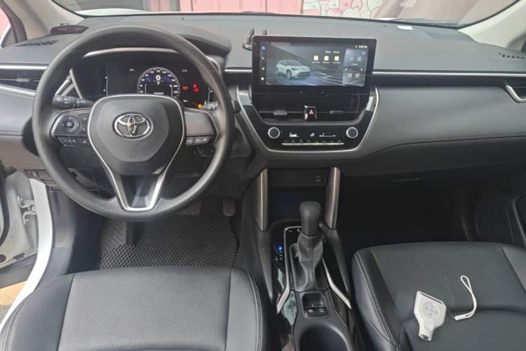 Used Toyota FRONTLANDER 2024 2.0L CVT Elite Plus Edition Center Console