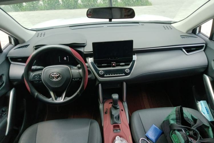 Used Toyota FRONTLANDER 2024 2.0L CVT Elite Edition Center Console
