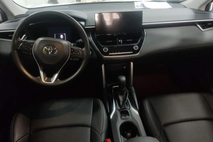 Used Toyota FRONTLANDER 2024 2.0L CVT Leading Edition Center Console