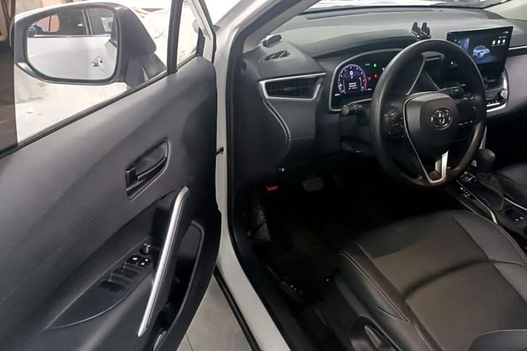 Used Toyota FRONTLANDER 2024 2.0L CVT Elite Plus Edition Driver Seat