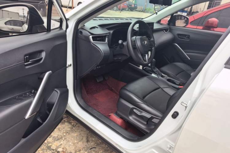 Used Toyota FRONTLANDER 2024 2.0L CVT Leading Edition Driver Seat