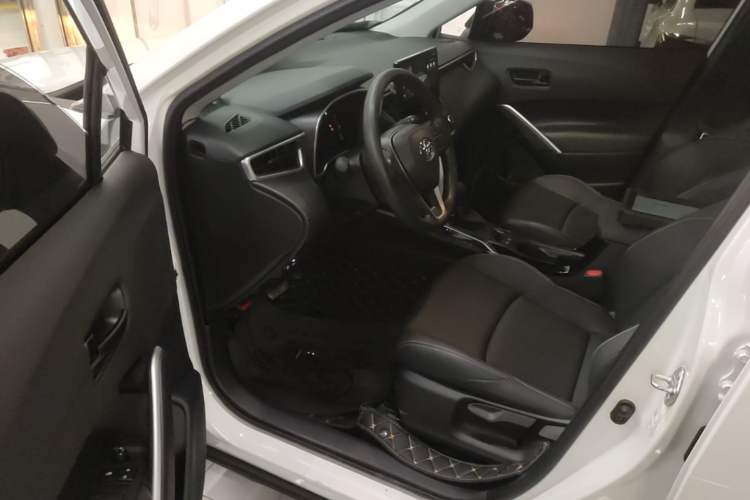 Used Toyota FRONTLANDER 2024 2.0L CVT Leading Plus Edition Driver Seat