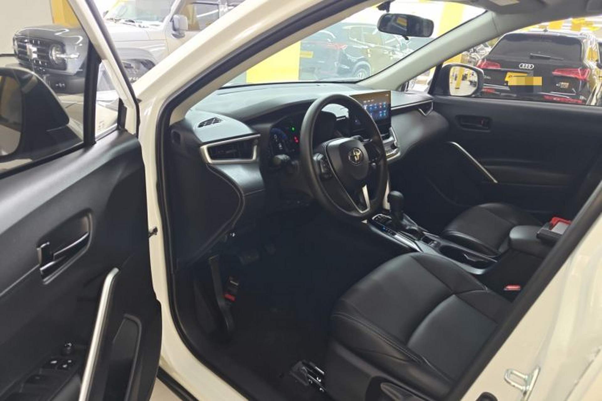 Used Toyota FRONTLANDER 2024 2.0L CVT Elite Edition Driver Seat