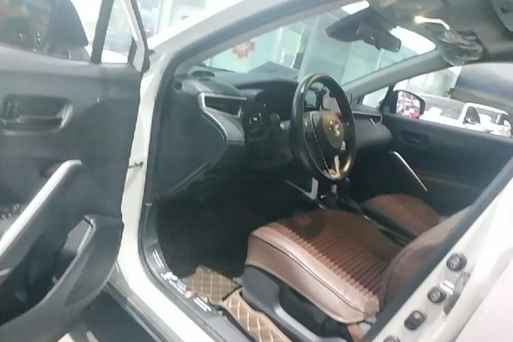 Used Toyota FRONTLANDER 2024 2.0L CVT Leading Edition Driver Seat