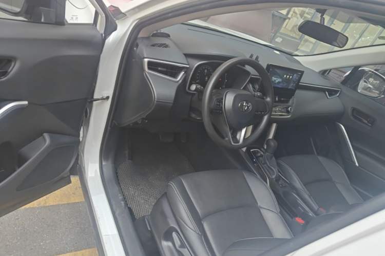 Used Toyota FRONTLANDER 2024 2.0L CVT Elite Plus Edition Driver Seat