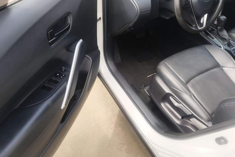 Used Toyota FRONTLANDER 2024 2.0L CVT Elite Plus Edition Driver Seat