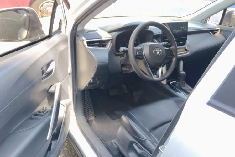 Used Toyota FRONTLANDER 2024 2.0L CVT Elite Edition Driver Seat