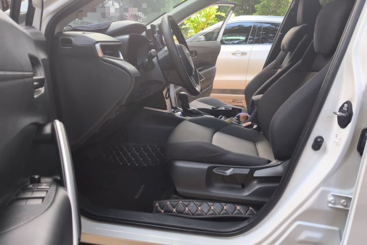Used Toyota FRONTLANDER 2024 2.0L CVT Elite Edition Driver Seat