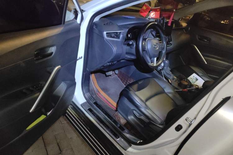 Used Toyota FRONTLANDER 2024 2.0L Smart Electric Hybrid Dual-Engine Leading Edition Driver Seat