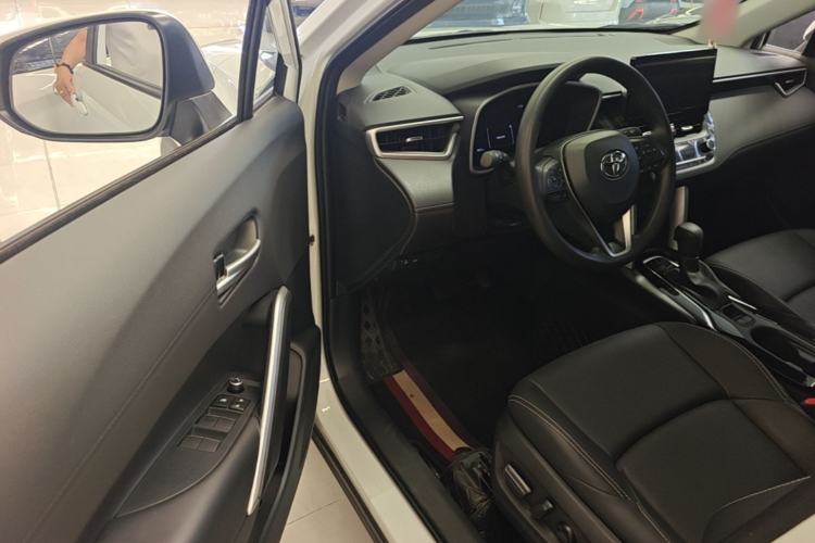 Used Toyota FRONTLANDER 2024 2.0L CVT Luxury Edition Driver Seat