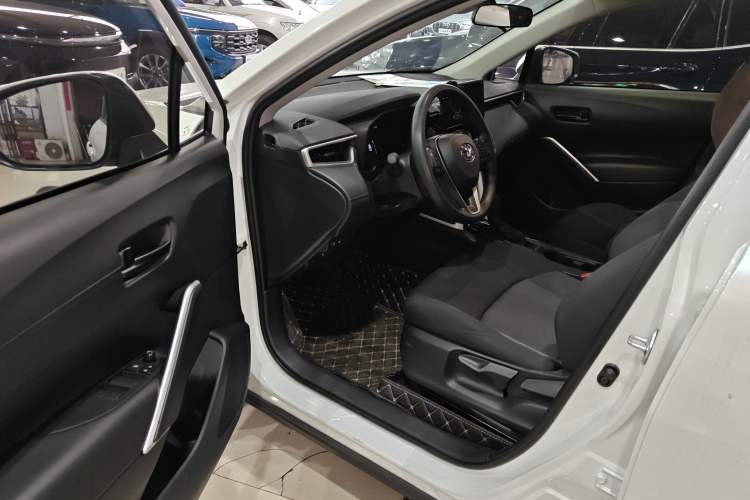 Used Toyota FRONTLANDER 2024 2.0L Smart Electric Hybrid Dual-Engine Leading Edition Driver Seat