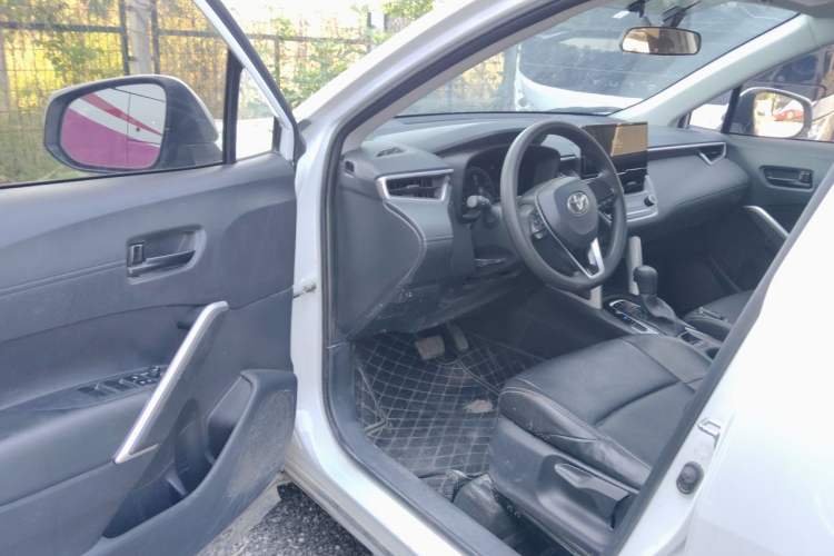 Used Toyota FRONTLANDER 2024 2.0L CVT Elite Edition Driver Seat