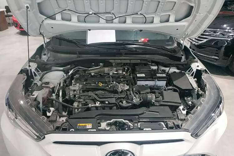 Used Toyota FRONTLANDER 2024 2.0L CVT Leading Edition Engine Bay
