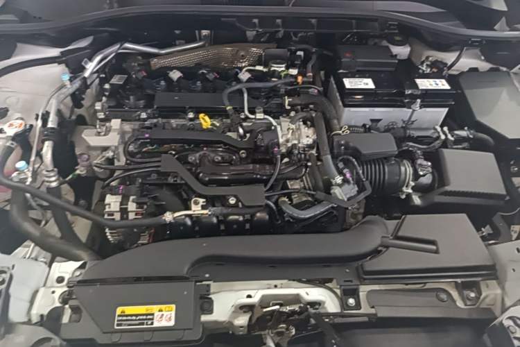 Used Toyota FRONTLANDER 2024 2.0L CVT Elite Plus Edition Engine Bay