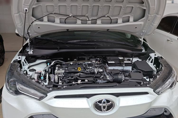 Used Toyota FRONTLANDER 2024 2.0L CVT Elite Plus Edition Engine Bay