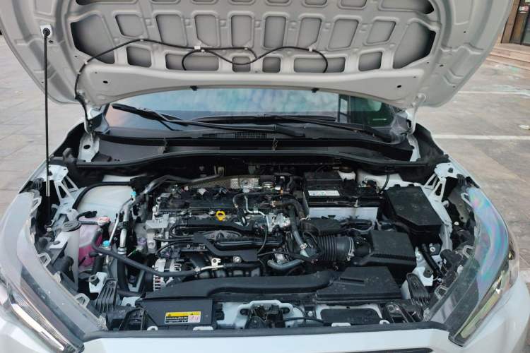 Used Toyota FRONTLANDER 2024 2.0L CVT Leading Edition Engine Bay