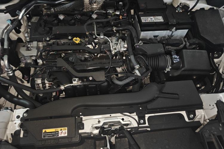 Used Toyota FRONTLANDER 2024 2.0L CVT Elite Plus Edition Engine Bay