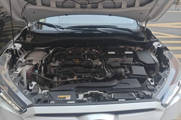 Used Toyota FRONTLANDER 2024 2.0L CVT Elite Plus Edition Engine Bay