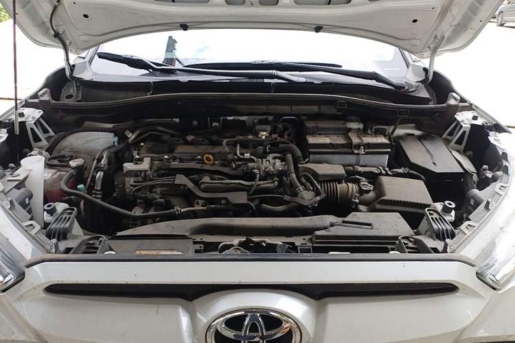 Used Toyota FRONTLANDER 2024 2.0L CVT Elite Plus Edition Engine Bay
