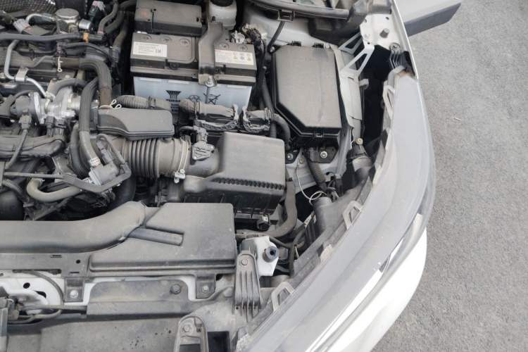 Used Toyota FRONTLANDER 2024 2.0L CVT Elite Edition Engine Bay Left
