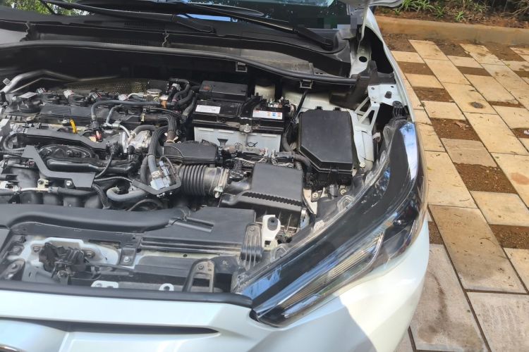 Used Toyota FRONTLANDER 2024 2.0L CVT Elite Edition Engine Bay Left