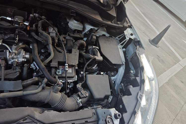 Used Toyota FRONTLANDER 2024 2.0L Smart Electric Hybrid Dual-Engine Luxury Edition Engine Bay Left