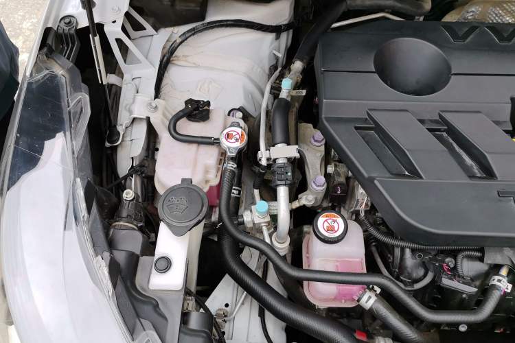 Used Toyota FRONTLANDER 2024 2.0L Smart Electric Hybrid Dual-Engine Leading Edition Engine Bay Right