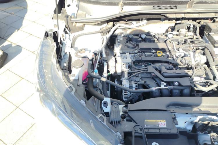 Used Toyota FRONTLANDER 2024 2.0L CVT Elite Edition Engine Bay Right