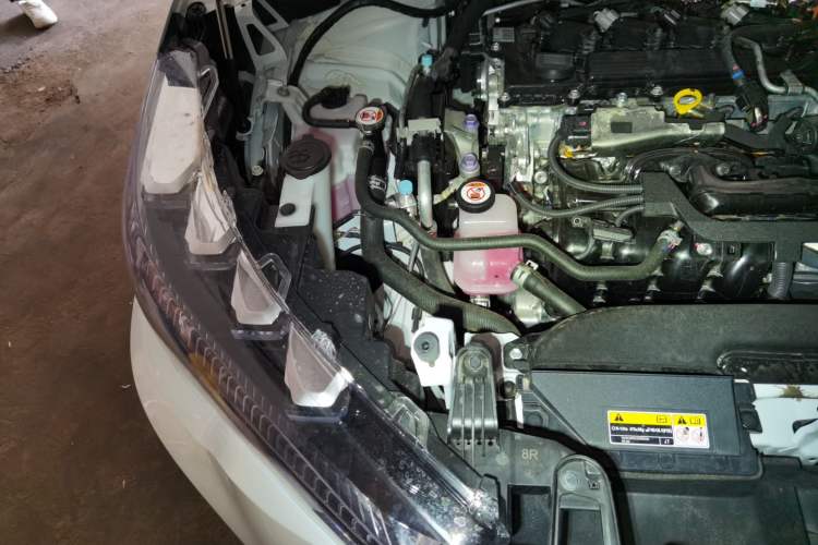 Used Toyota FRONTLANDER 2024 2.0L Smart Electric Hybrid Dual-Engine Luxury Edition Engine Bay Right
