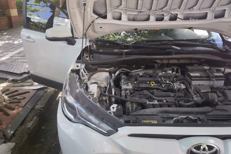 Used Toyota FRONTLANDER 2024 2.0L CVT Elite Edition Engine Bay Right