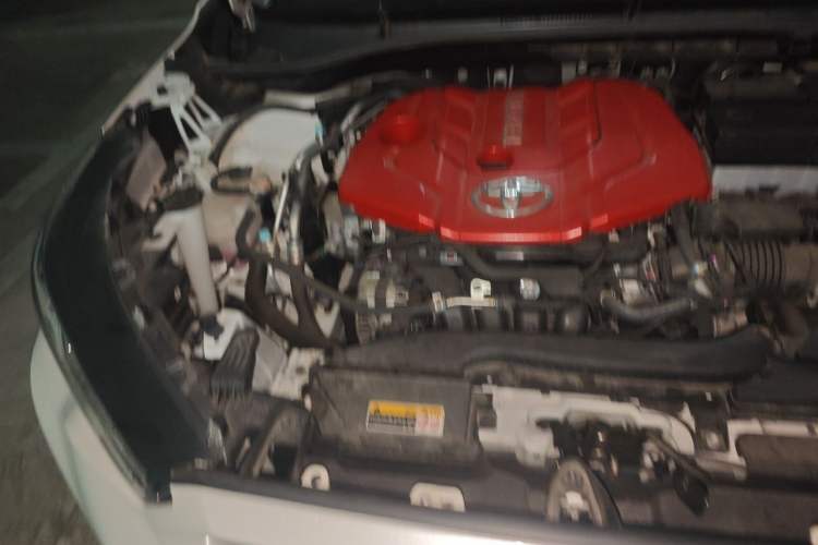 Used Toyota FRONTLANDER 2024 2.0L CVT Elite Edition Engine Bay Right