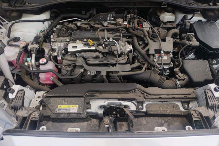 Used Toyota FRONTLANDER 2024 2.0L Smart Electric Hybrid Dual-Engine Luxury Edition Engine Bay
