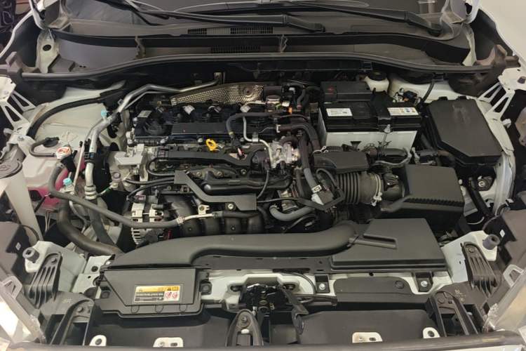 Used Toyota FRONTLANDER 2024 2.0L CVT Luxury Edition Engine Bay