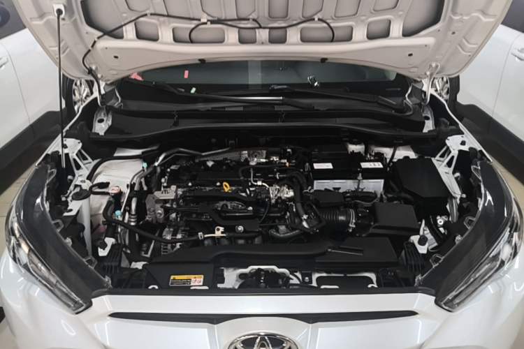Used Toyota FRONTLANDER 2024 2.0L CVT Elite Plus Edition Engine Bay