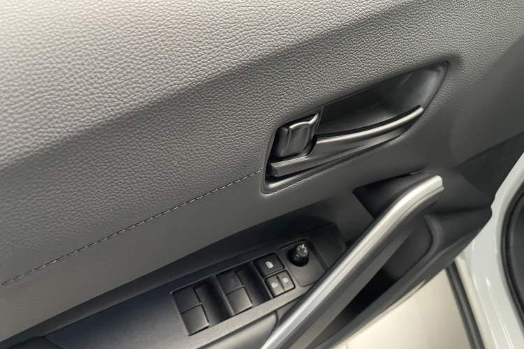 Used Toyota FRONTLANDER 2024 2.0L CVT Elite Plus Edition Exterior 5