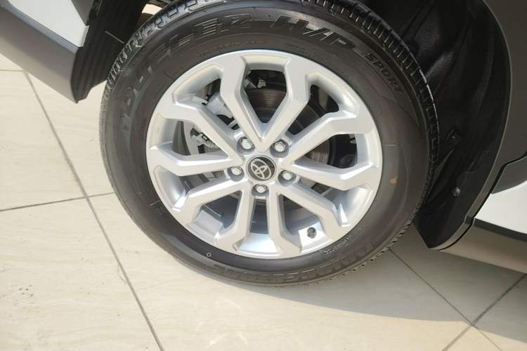Used Toyota FRONTLANDER 2024 2.0L CVT Elite Plus Edition Exterior 5